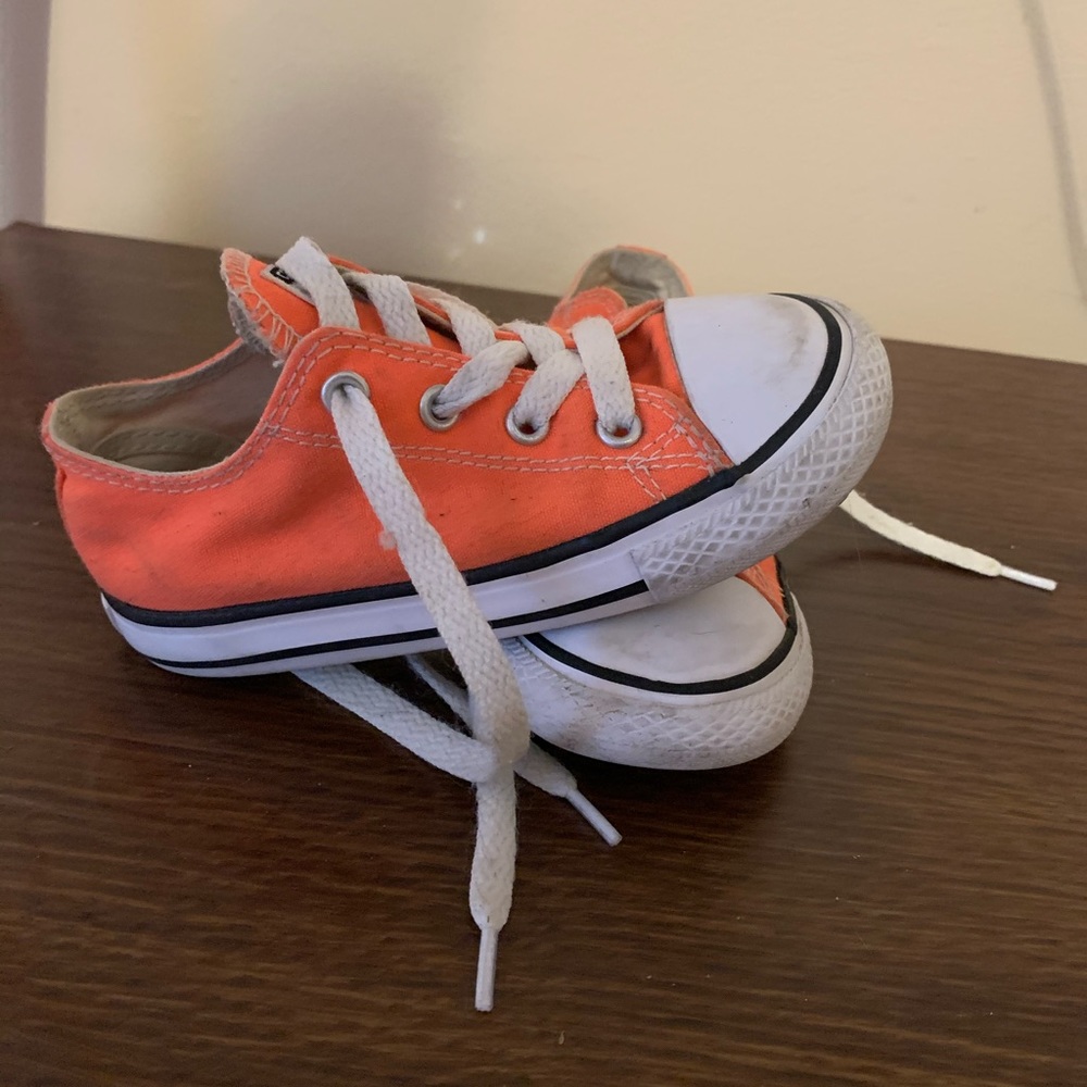 Toddler Girls Converse Size 8C